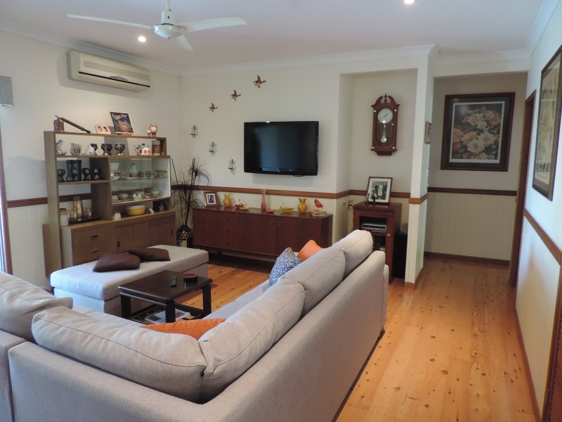 49 Daveys Dr, Branyan QLD 4670