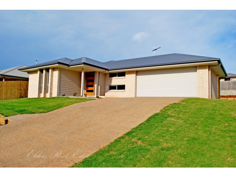 4 Pinnacle Ct, Avoca QLD 4670