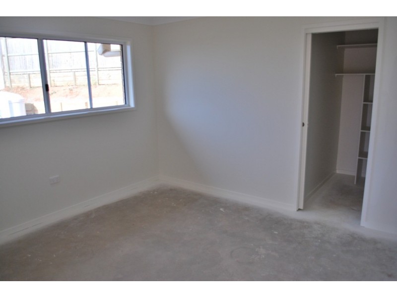 2a  Pinnacle Ct, Avoca QLD 4670