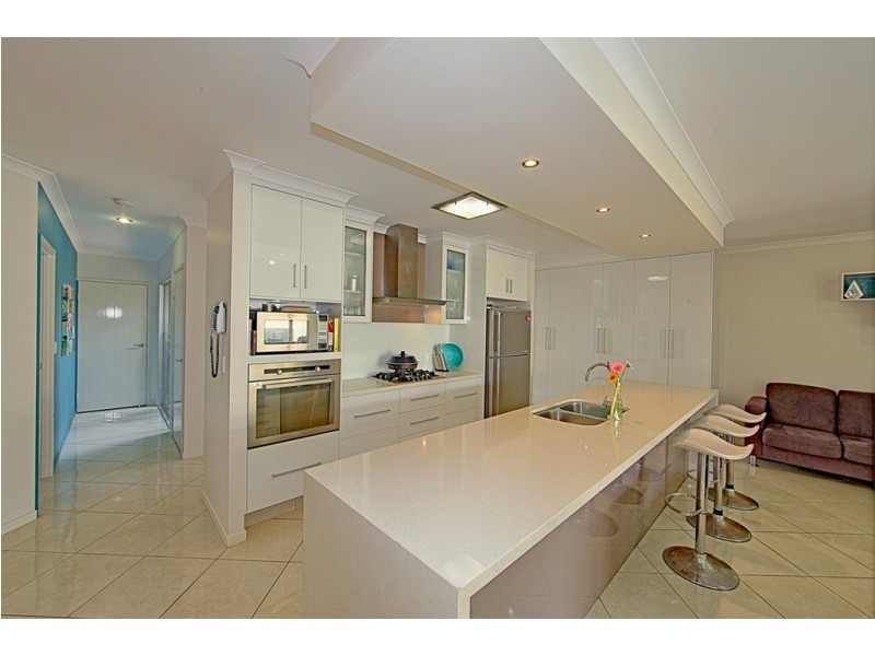3 Andrew Cl., Bargara QLD 4670