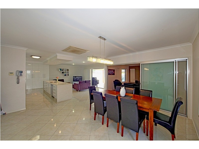 3 Andrew Cl., Bargara QLD 4670