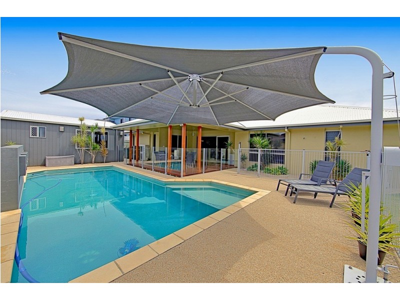 3 Andrew Cl., Bargara QLD 4670