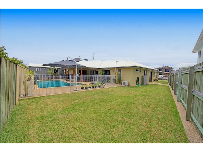 3 Andrew Cl., Bargara QLD 4670