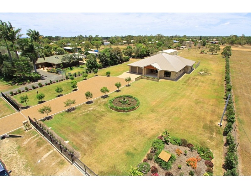 25 Pinto Av, Branyan QLD 4670