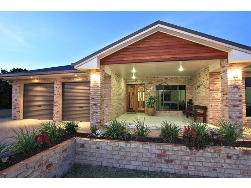 25 Pinto Av, Branyan QLD 4670