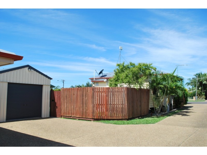 Unit 1 6 Moran St, Svensson Heights QLD 4670