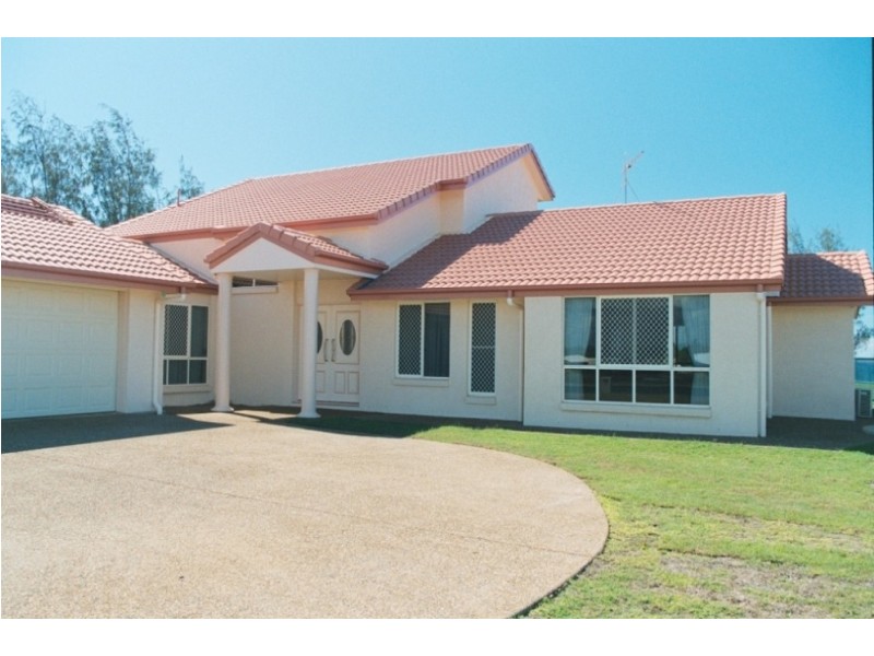 130 Barolin Esplanade, Coral Cove QLD 4670