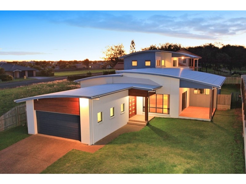 2 Arthur Brown Crt, Coral Cove QLD 4670