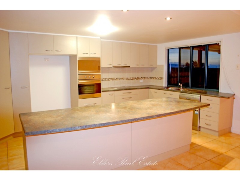 2 Arthur Brown Crt, Coral Cove QLD 4670