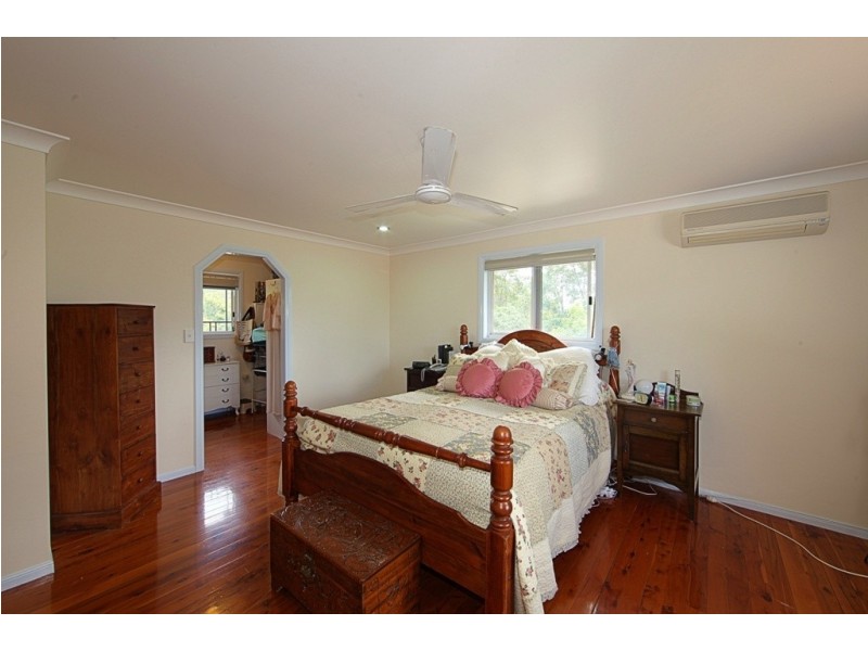 772 Gooburrum Rd, Welcome Creek QLD 4670