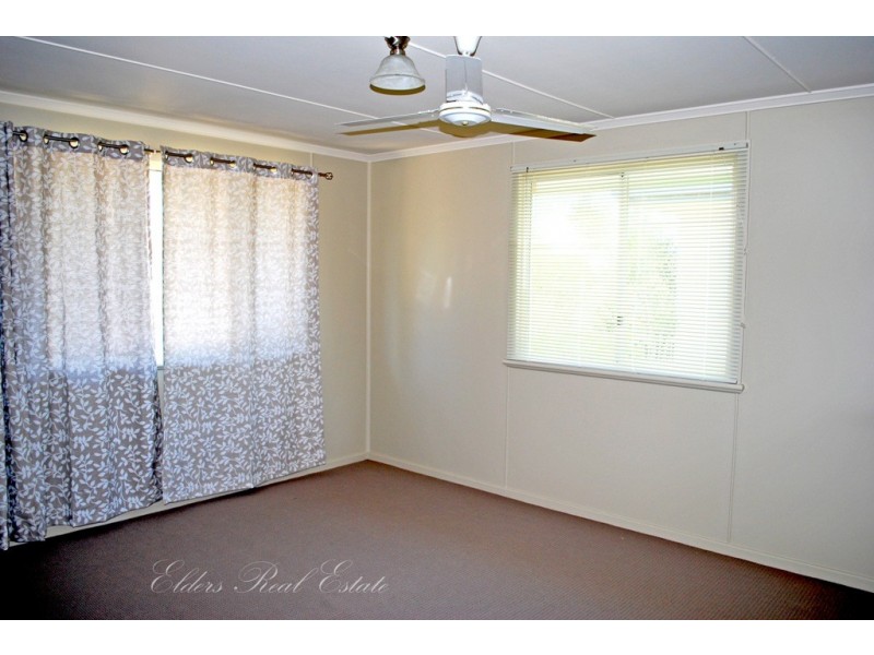 64 Sims Rd, Walkervale QLD 4670