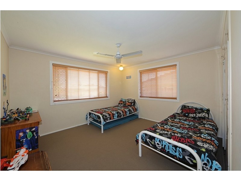 18 Loney St, Avenell Heights QLD 4670