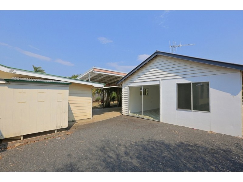 20 Alice St, Walkervale QLD 4670