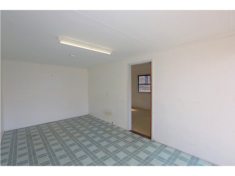 20 Alice St, Walkervale QLD 4670