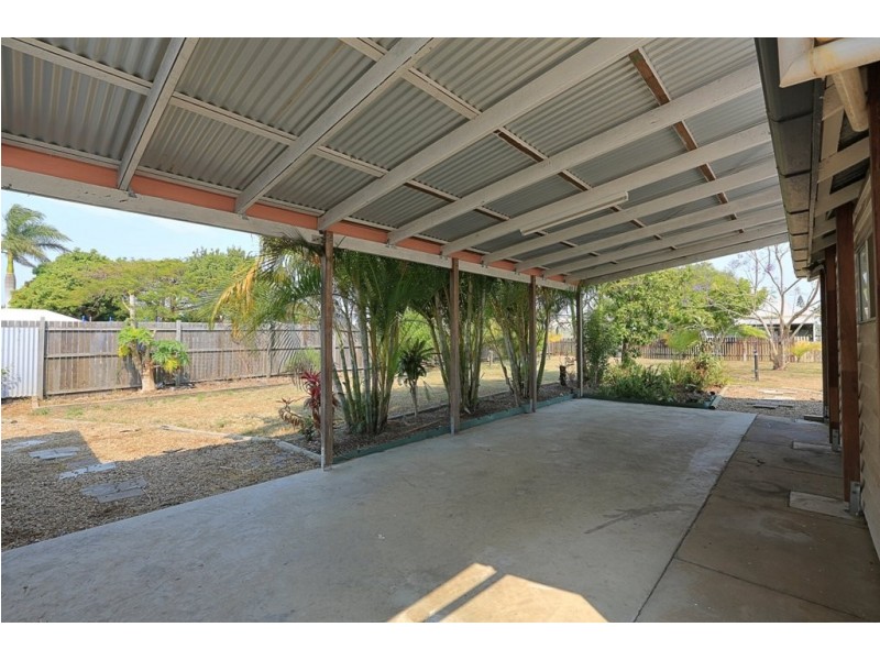 20 Alice St, Walkervale QLD 4670