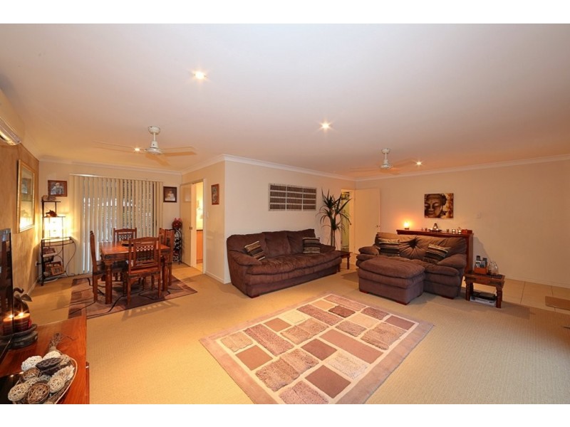 29 Pharlap Pde, Branyan QLD 4670