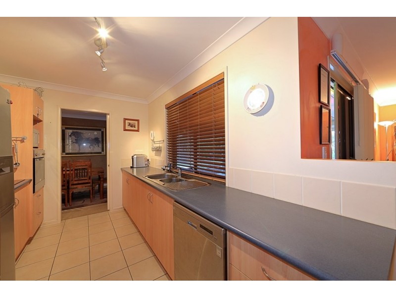 29 Pharlap Pde, Branyan QLD 4670