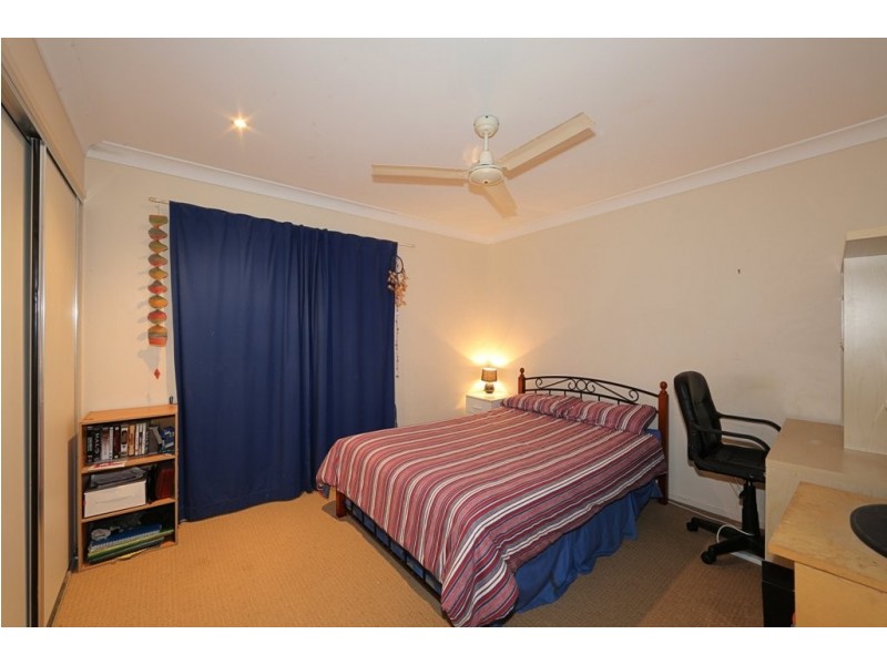 29 Pharlap Pde, Branyan QLD 4670