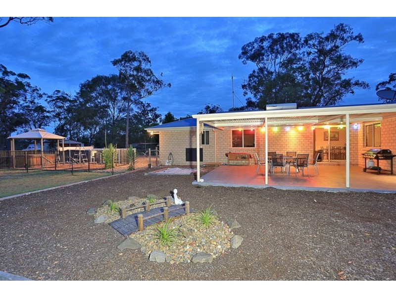 29 Pharlap Pde, Branyan QLD 4670