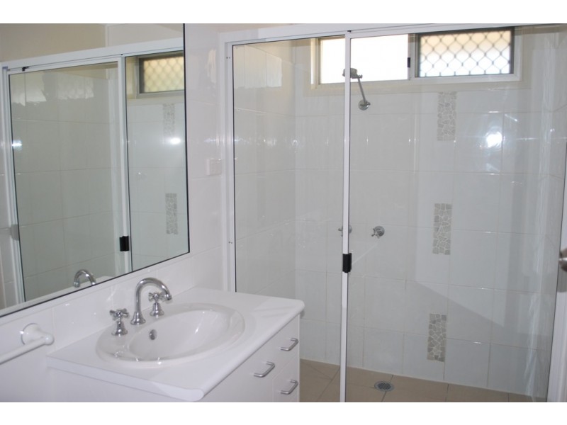 6A Dunn Rd., Avenell Heights QLD 4670