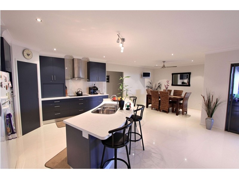 10 Fierro Dr, Bargara QLD 4670