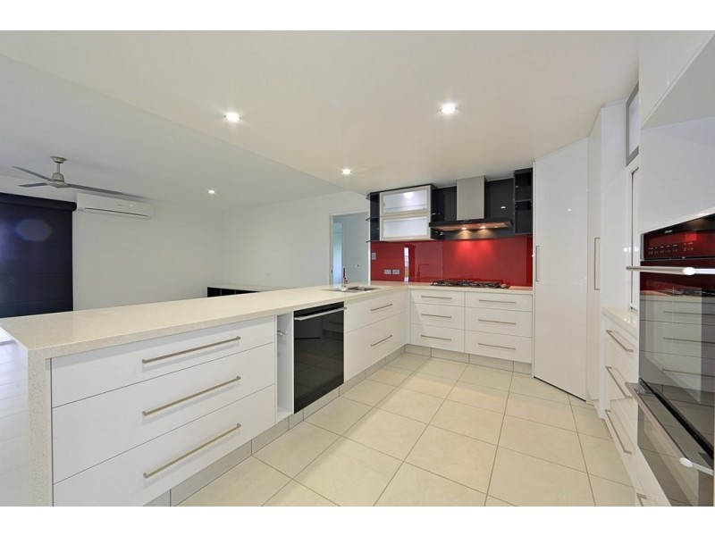 36 Palmerston Dr, Branyan QLD 4670