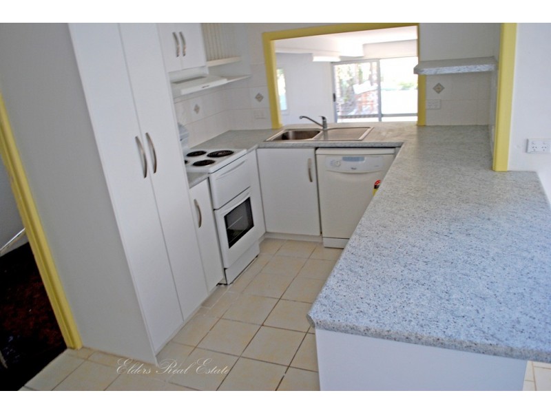 20 Alice St, Walkervale QLD 4670