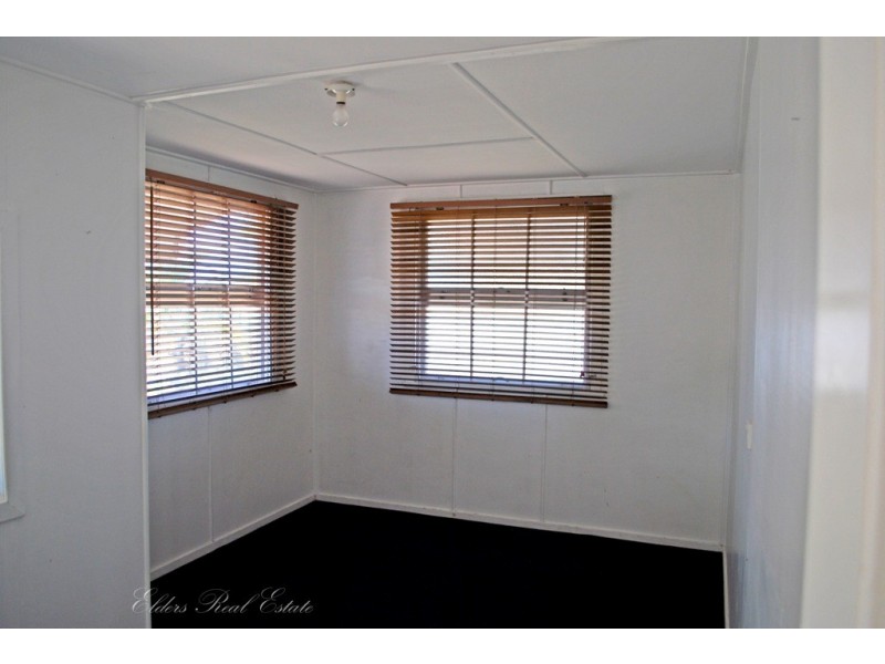 20 Alice St, Walkervale QLD 4670