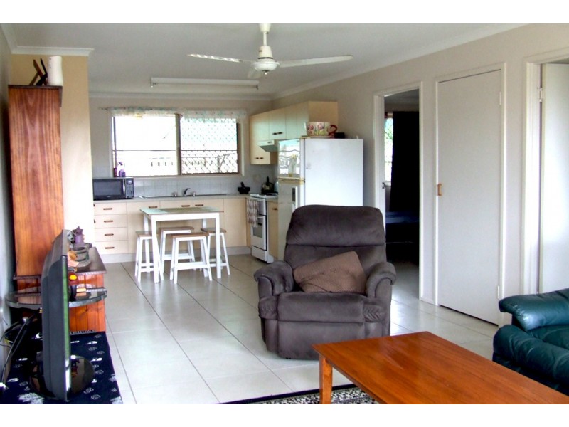 1 / 88 Woondooma St, Bundaberg West QLD 4670