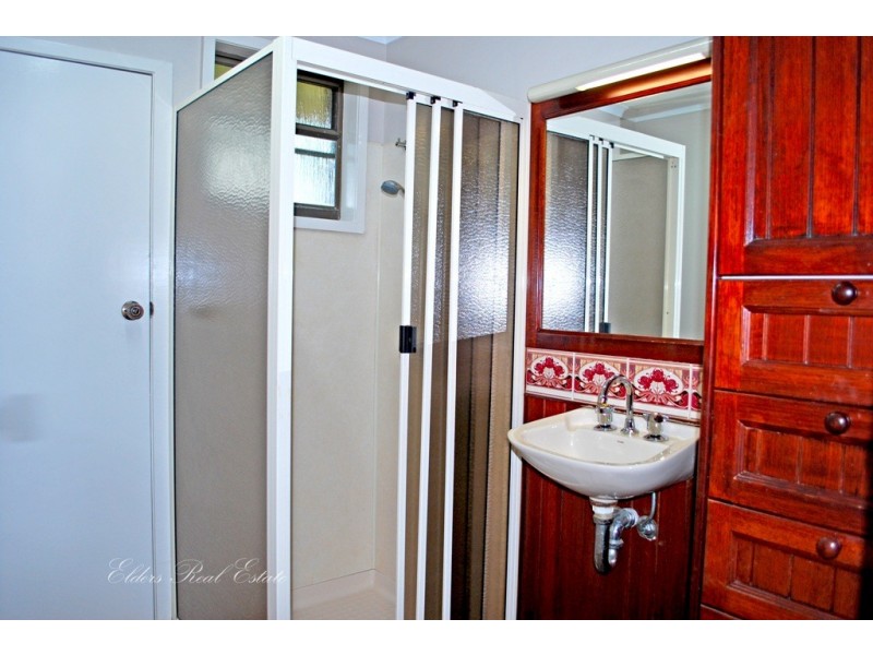 36 Avenell St, Avenell Heights QLD 4670