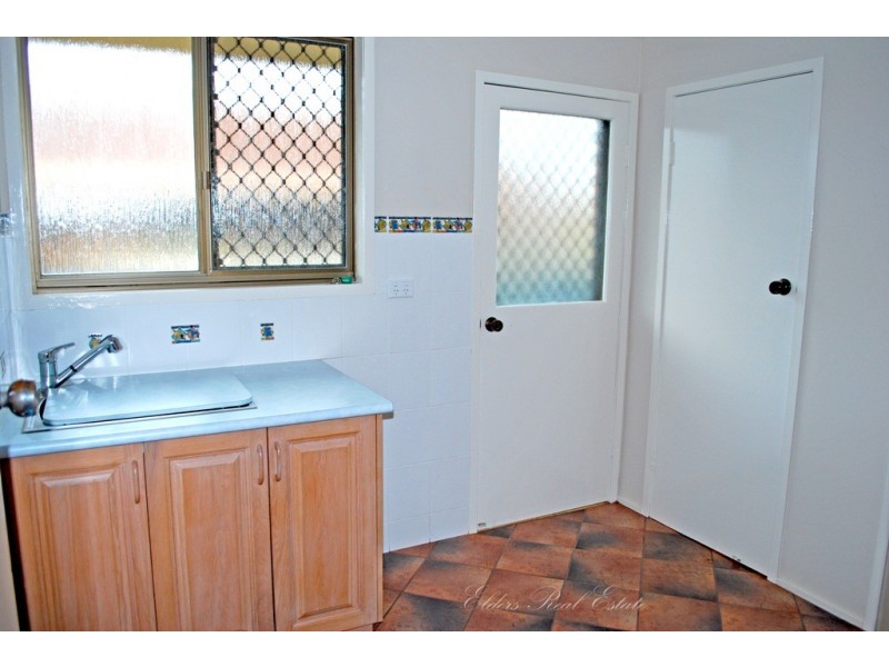 36 Avenell St, Avenell Heights QLD 4670