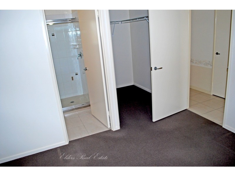 1/8 Wyllie St, Thabeban QLD 4670