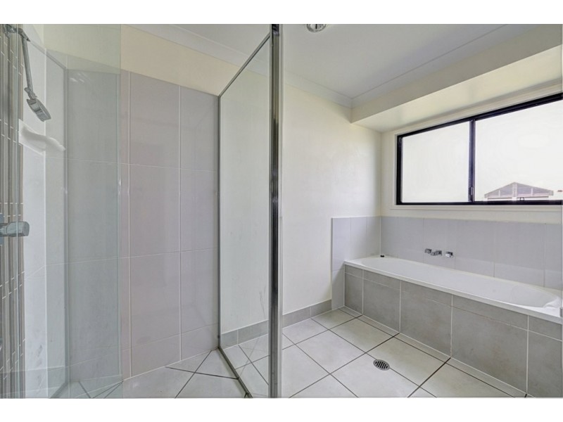 12 Bendidee Crt, Branyan QLD 4670