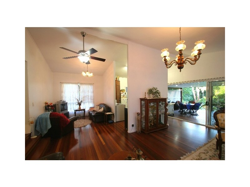 7 Joyce St, Svensson Heights QLD 4670