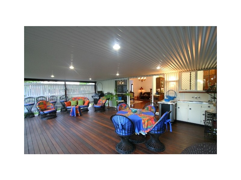 7 Joyce St, Svensson Heights QLD 4670