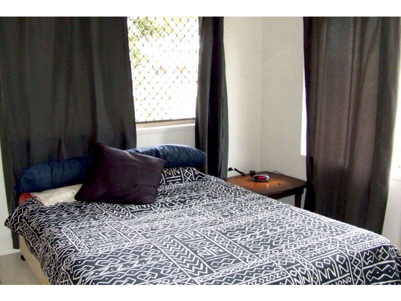 Unit 2, 88 Woondooma St, Bundaberg West QLD 4670