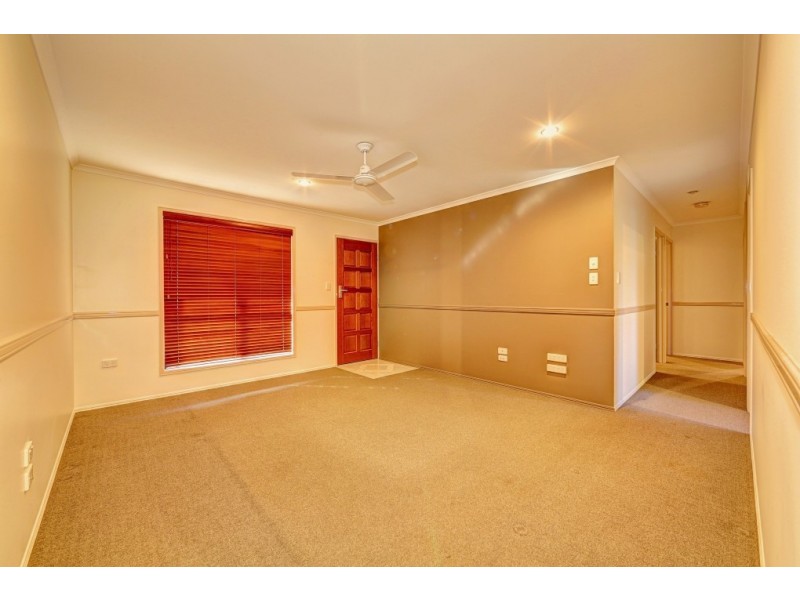 42 Mott St, Avoca QLD 4670