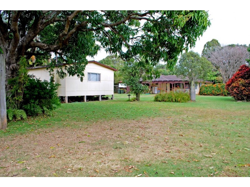 8 Rosedale Rd, Oakwood QLD 4670