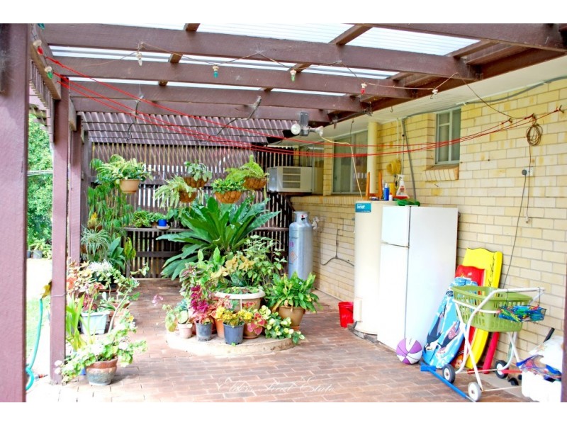 8 Rosedale Rd, Oakwood QLD 4670