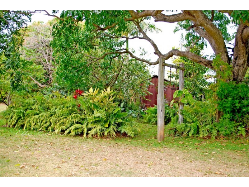 8 Rosedale Rd, Oakwood QLD 4670