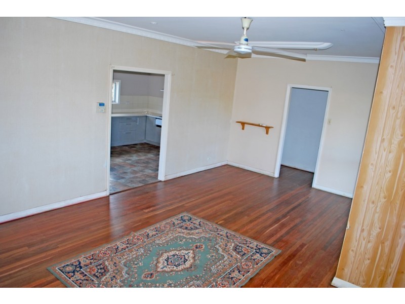 37 Tarakan St, Svensson Heights QLD 4670
