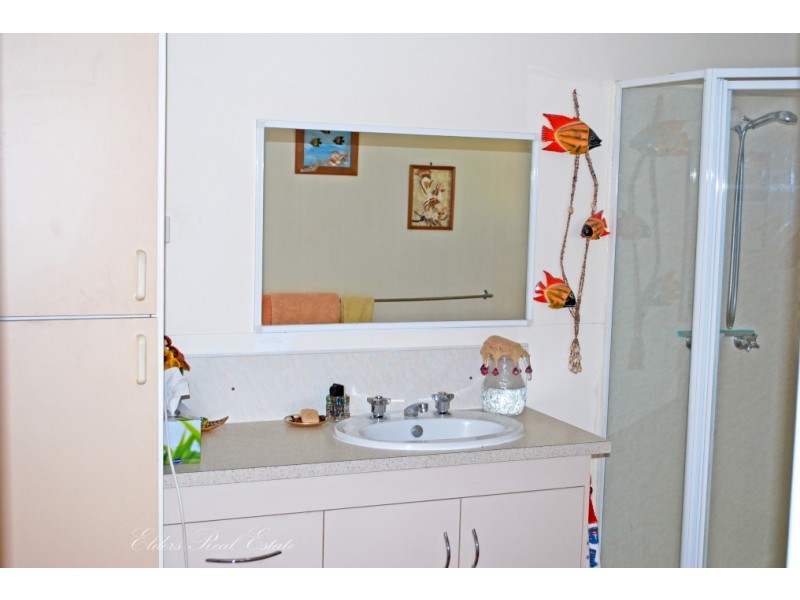 1 Wesche St, Thabeban QLD 4670