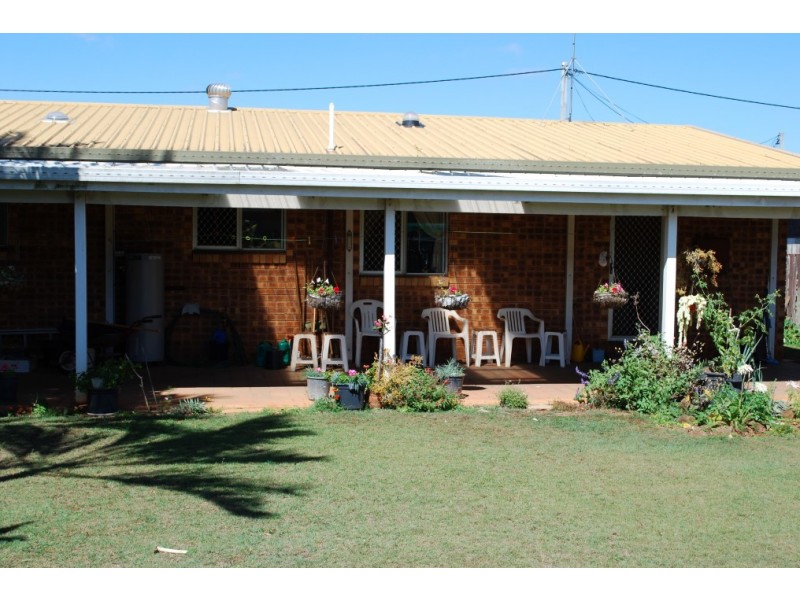 1 Wesche St, Thabeban QLD 4670