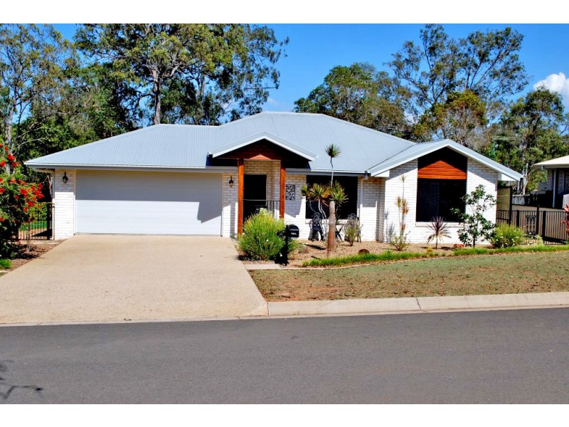 14 Green Av, Branyan QLD 4670