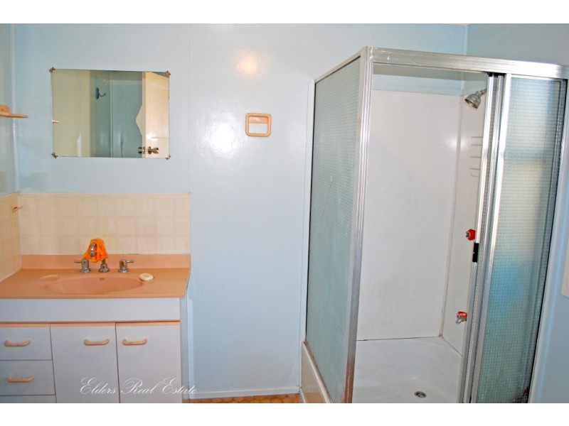 53 High St, Walkervale QLD 4670