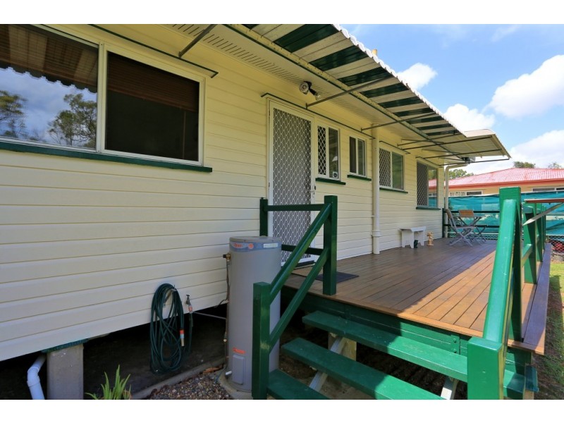 12 Maynard St, Avenell Heights QLD 4670