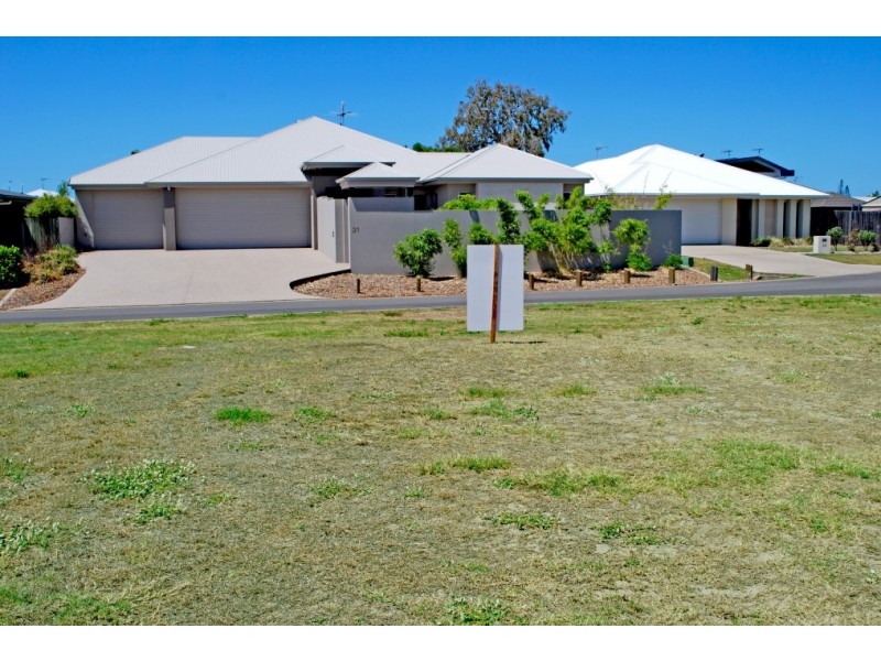 32 Masthead St, Bargara QLD 4670