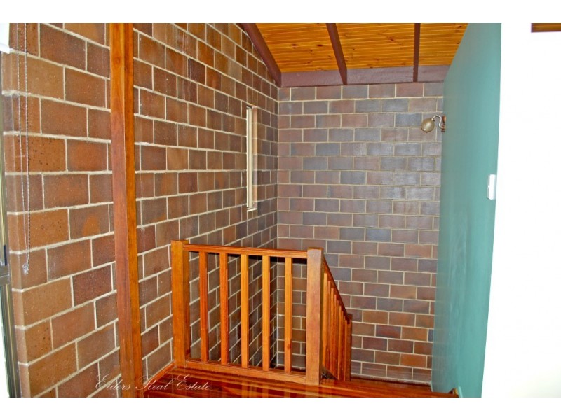 3 Byron St, Burnett Heads QLD 4670