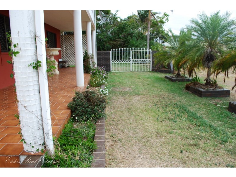 3 Byron St, Burnett Heads QLD 4670