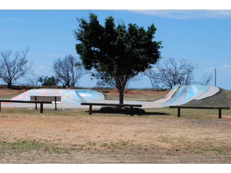 20 Kingfisher Cr, Moore Park Beach QLD 4670